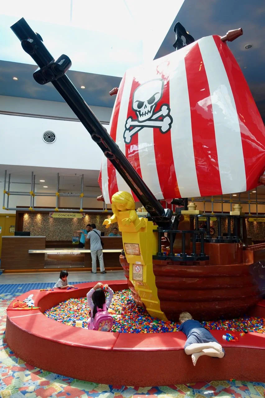 lego boat ll.jpg