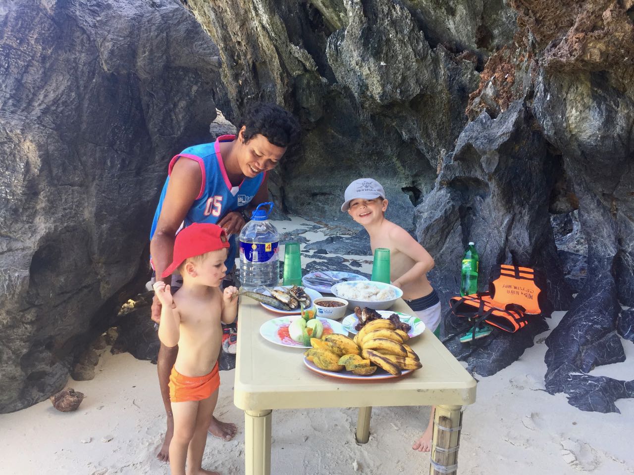 lunch v.jpg