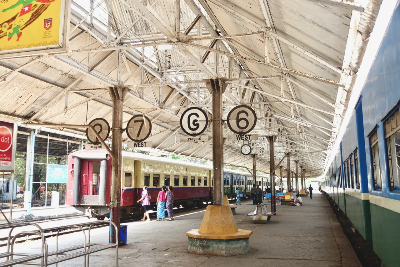 circular train ll.jpg