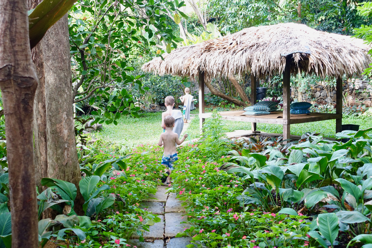 bahay kubo.jpg