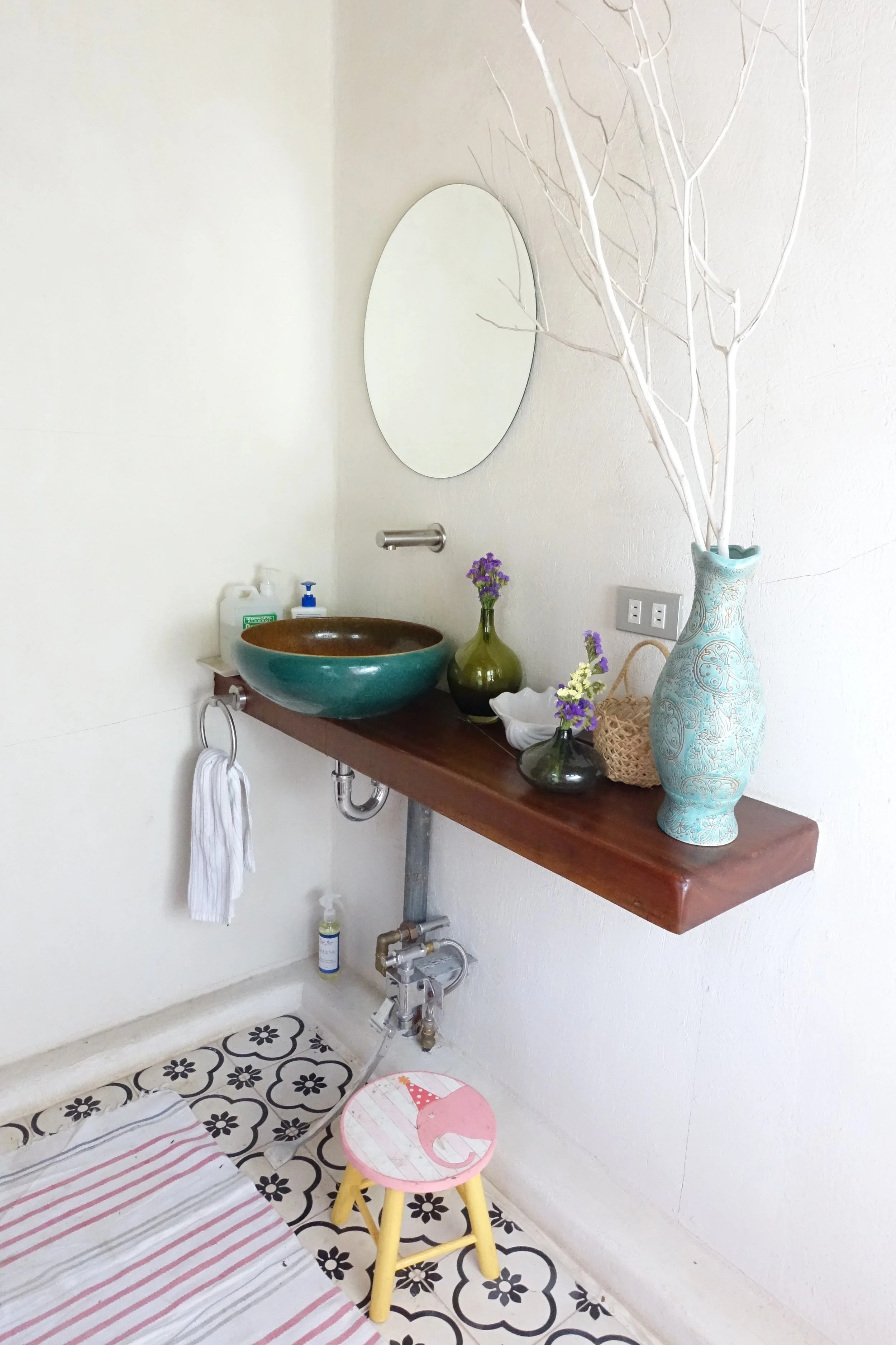 Settling In 3 Tips For Making The Comfort Room Comfortable — A Momma