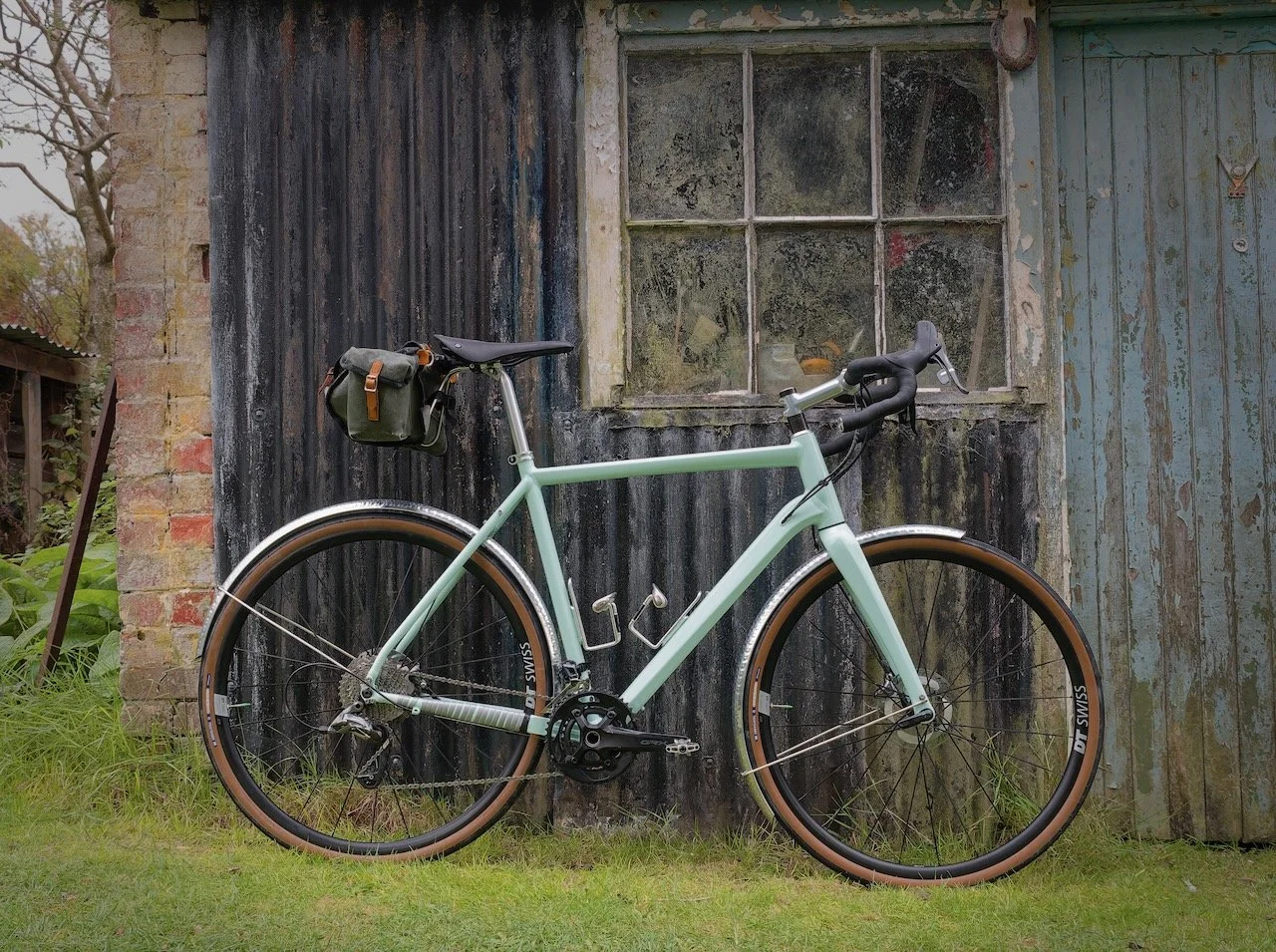 When is a new bike not a new bike? This is my old gravel bike frame - Kinesis Tripster. Given a re-spray using Fiat 500 flat mint paint, which I rather love. Turning it into my all-roads winter bike with a bit of bling because I am worth it, as they 