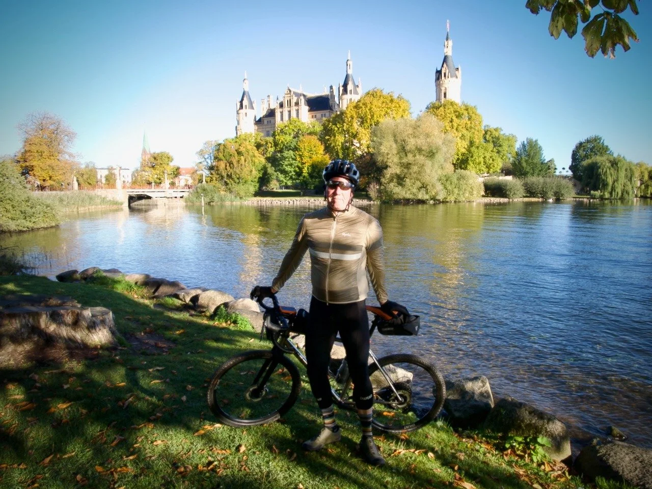 Schwerin is the area capital ,and where we are staying for a few days. Always wanted to stay here and find some time to look around. A 50 mile gravel route was a great way to get to know the place - and find out just how many castles! - lots, and tha