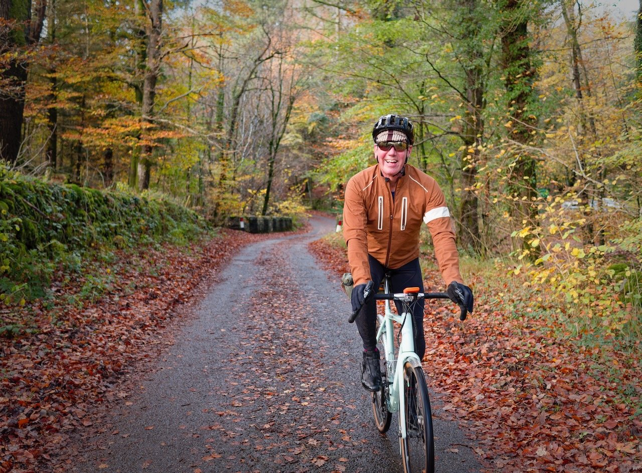 It's raining again. But this was yesterday - a school day, but we got out. A flask and cake - Stollen, the first of the season. We had an adventure on a Monday!