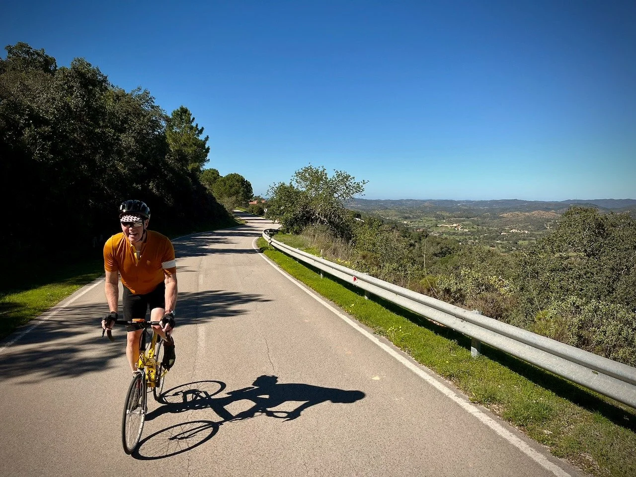 That was our limit today - steep enough to worry about the tyres blowing. Some amazing roads with smoooooth tarmac. Alte is always on our must visit list - and it was dressed for carnival. 25'c is quite enough thank you.