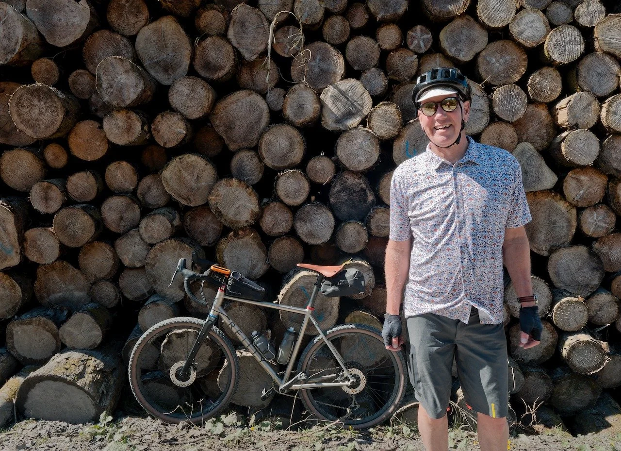 The guiding season begins - and with it comes summer warmth, thank goodness. Two days of gravel guiding and telling stories. I had forgotten just how tired and happy it leaves you. Galloway was stunning, of course.

#cyclingseason #gravelguiding #dis