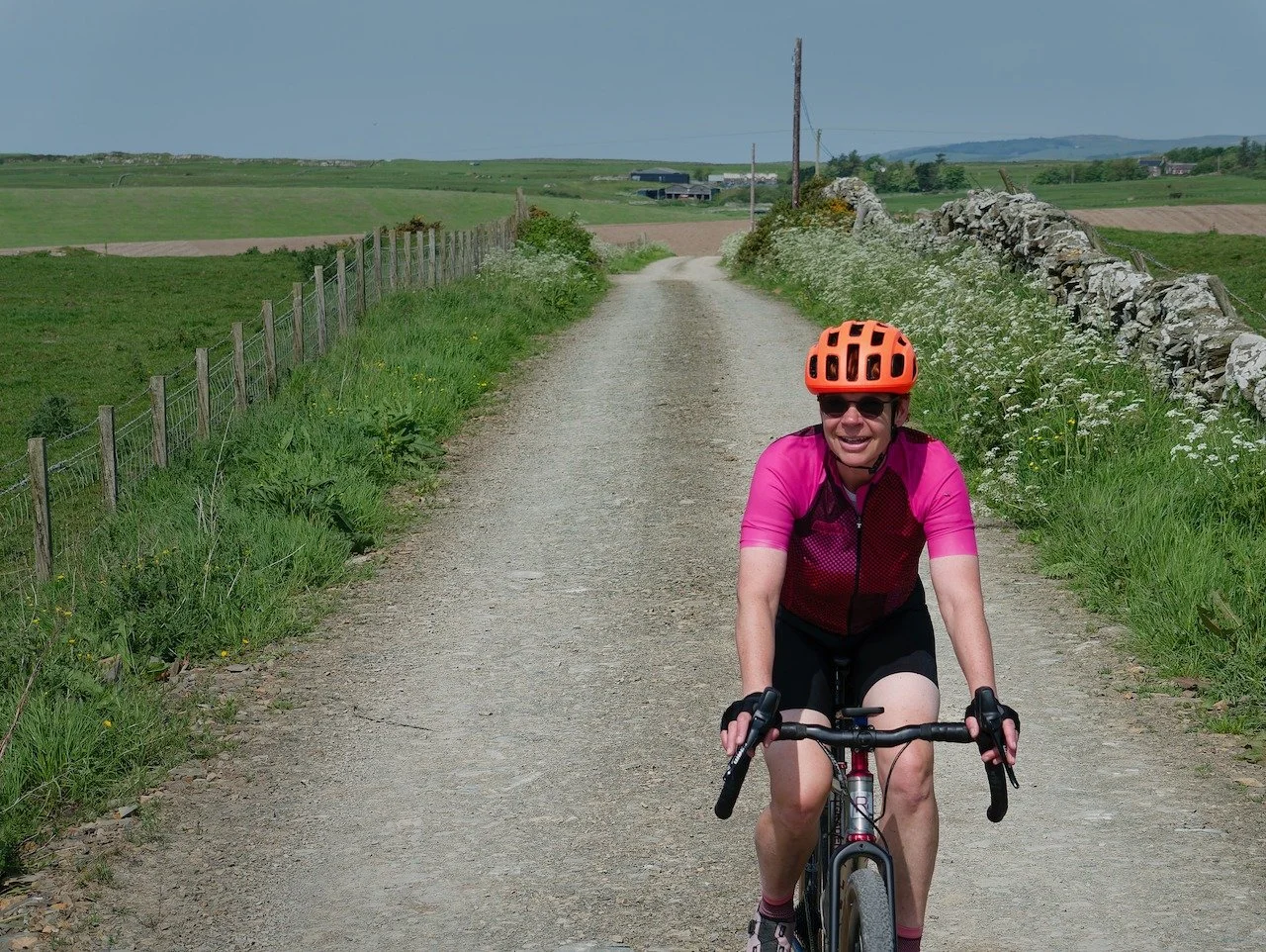 Our gravel guest from the USA has set a new distance record. Miles covered while with us - 223! We took him a guided recovery day to Kirkcudbright along the coastal tracks. Then a bit of ' outsider art ' - which we all love.

#guidedrides #cyclingsco