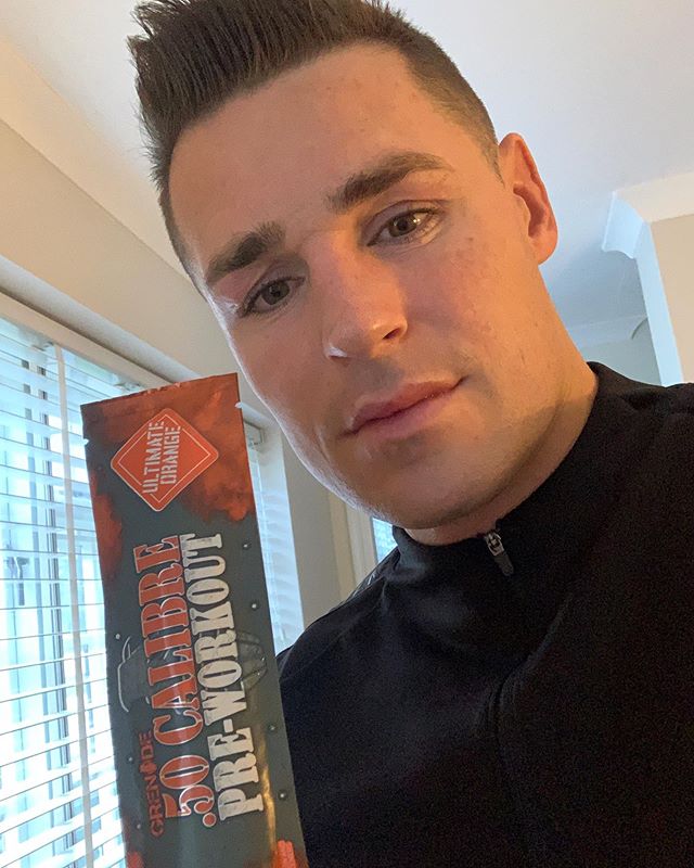 Choice of pre workout is the .50 calibre from @grenadeofficial 🤯
&bull;
Use discount code JSUTLIFF25 for 25% off your order