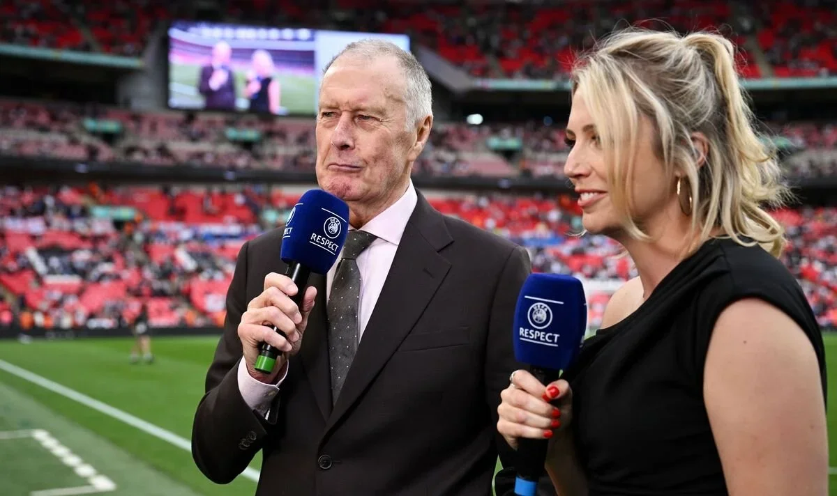  The spot debuted at Wembley in front of 80,000 fans during England’s final warm-up match before the Euros, with Sir Geoff interviewed on the pitch about the campaign. 