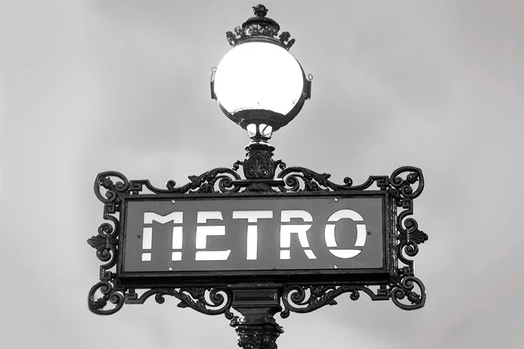 Paris pictures, Odeon metro sign black and white