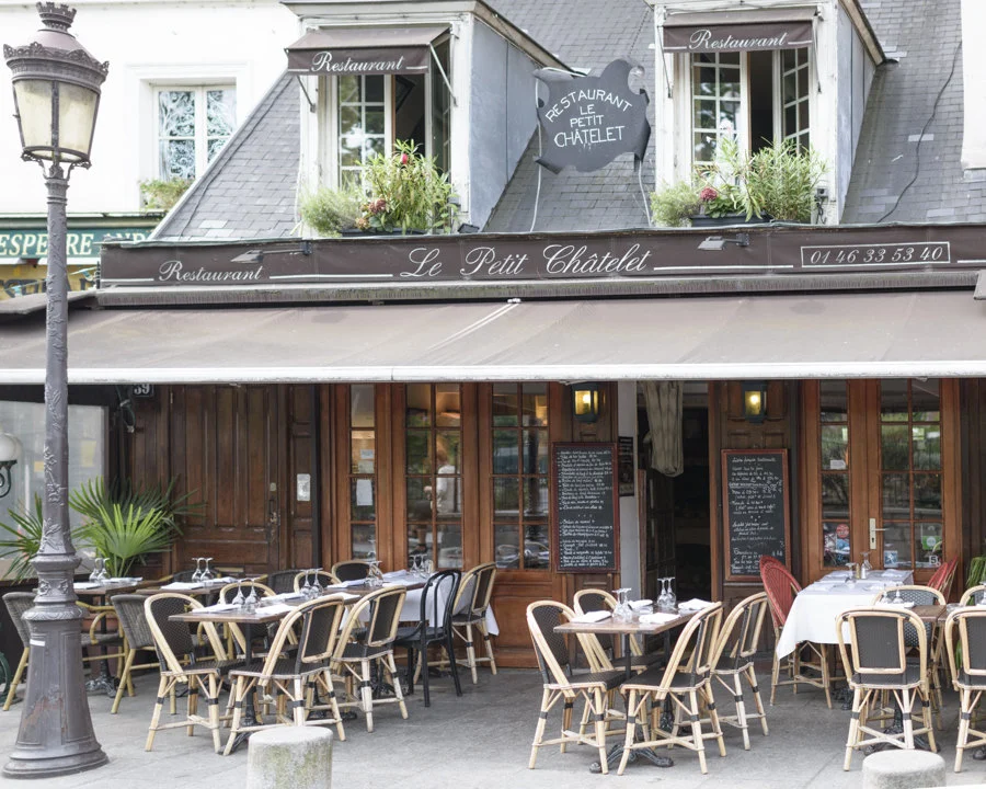 Paris pictures, Le Petit Châtelet restaurant, fine art photography print