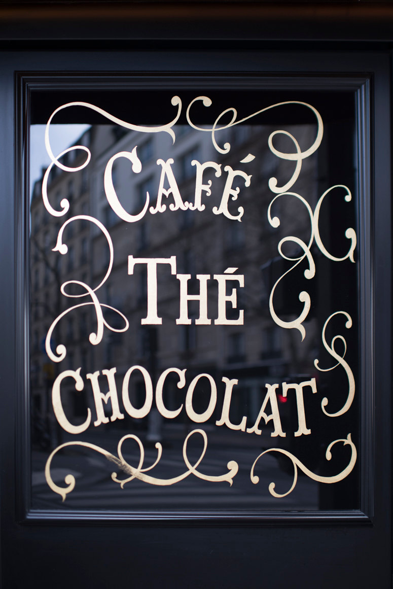 Paris pictures, Café, Thé, Chocolat sign black and white print