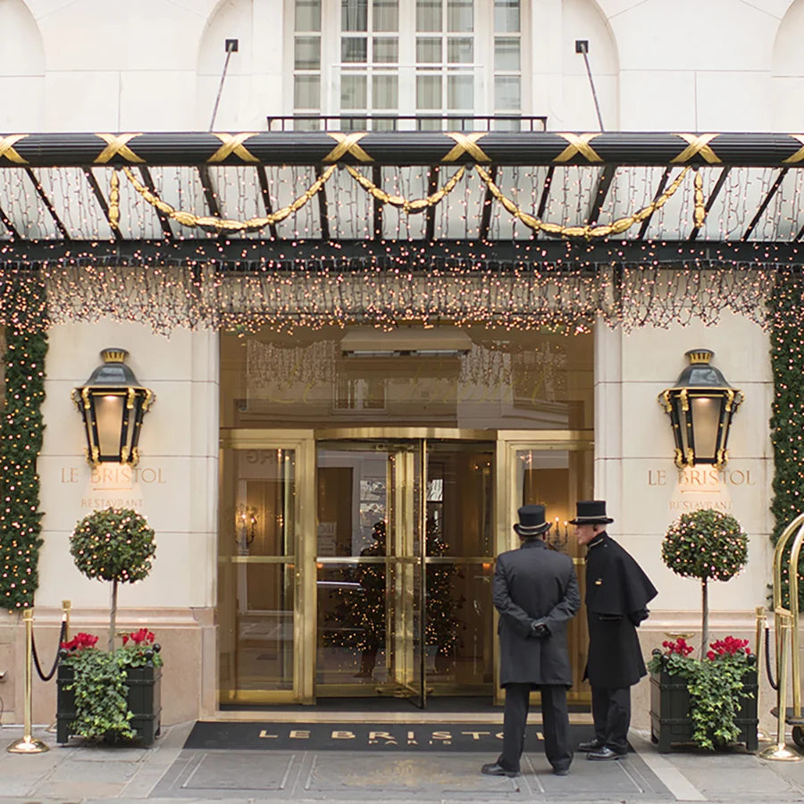 Christmas in Paris — Parisian Moments