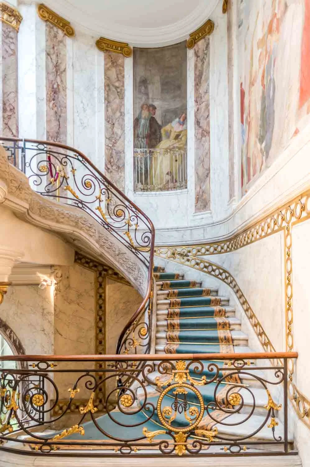 jacquemart-andrestaircase.jpg