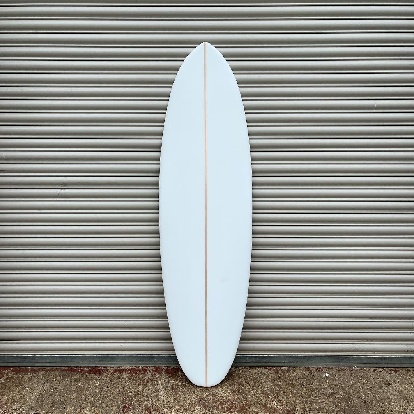 Available: 6&rsquo;6 x 22 x 2 3/4 .. a version of the &lsquo;money maker&rsquo; without the vintage beak nose 🏴&zwj;☠️ 

#ahoysurfcraft