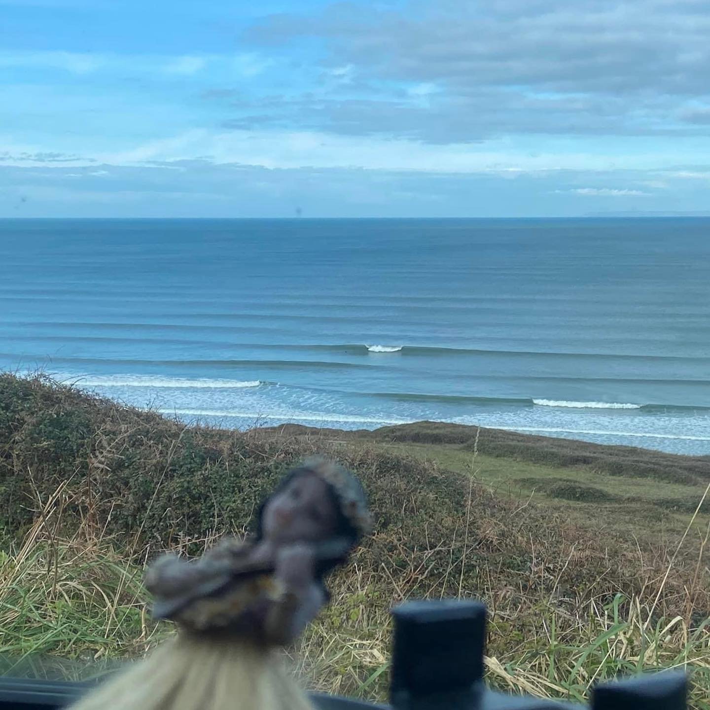 hope you all had a great Easter w/e ⚡️ @shaunaltaylor taking his @skindog_surfboards &lsquo;Cherry Picker&rsquo; for a spin as supplied by Sea Monster 👌 

#seamonstersupplyco