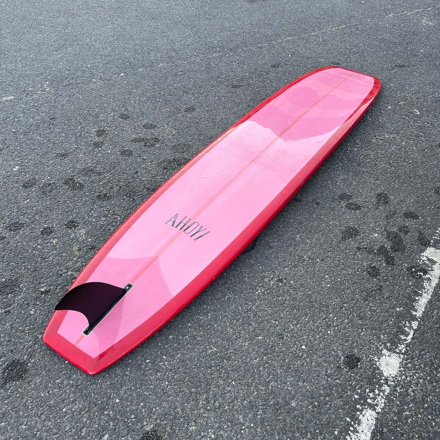 this thing by @ahoy_surfcraft gave me the key to noseride &hellip; trad but with nose rocker and the @flyingdiamondsofcalifornia x @seemonnster fin .. sometimes you need to cheat ! If you want to get involved give us a shout, both in stock 👊 

#seam