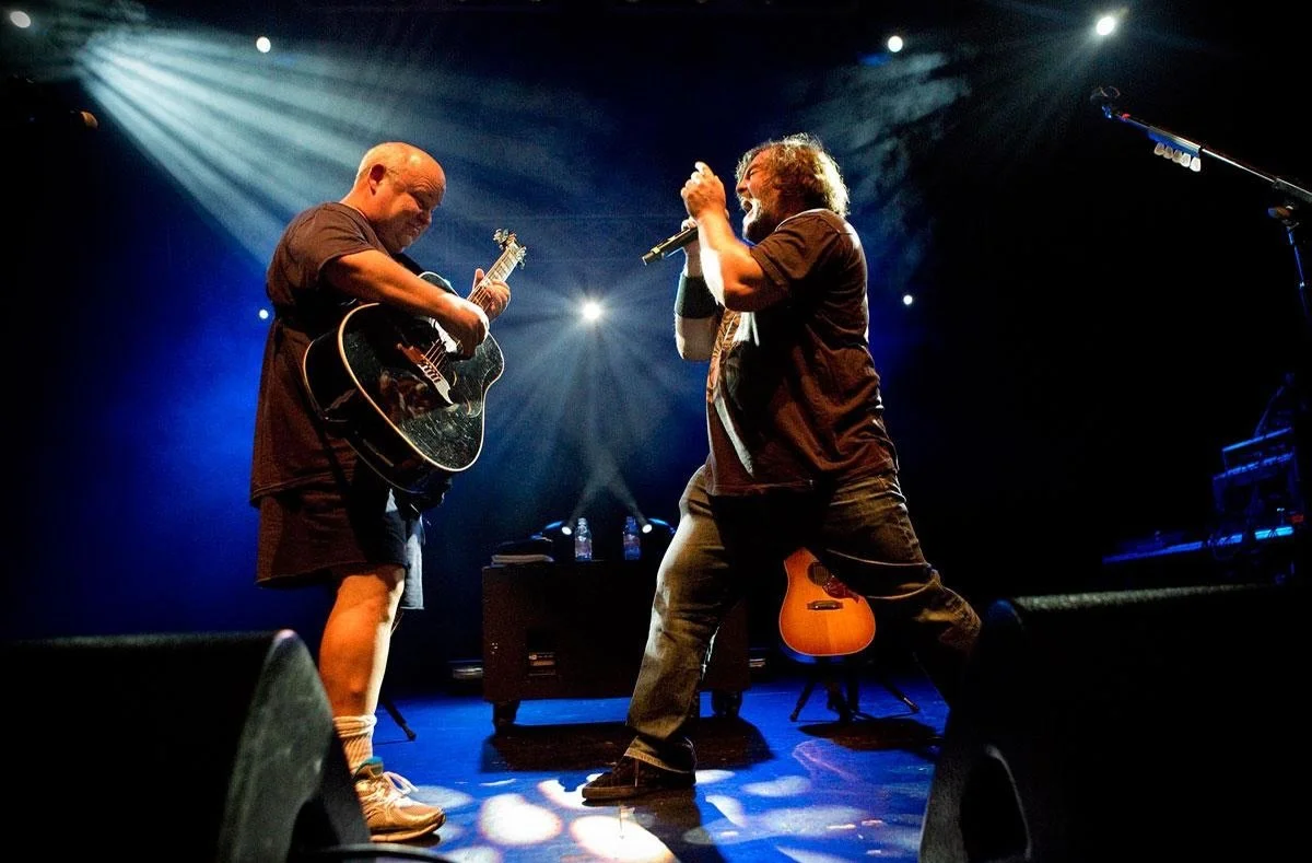 on this day in 2013 @jackblack 🙌 sang Nirvana Unplugged in my van as I drove him and Sasquatch back from @chezfreduk &bull; in true Mr Schneebly style .. 1 time 2 time .. Jack was in town for the Tenacious D show at the @o2academybmouth and I was lu