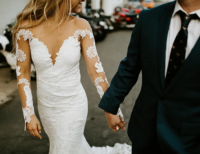 DRESS: OLVI’S | @olvis_ PHOTOGRAPHY: GREG PETERSON PLANNING: ALLURING EVENTS VENUE: VINTAGE MONKEY