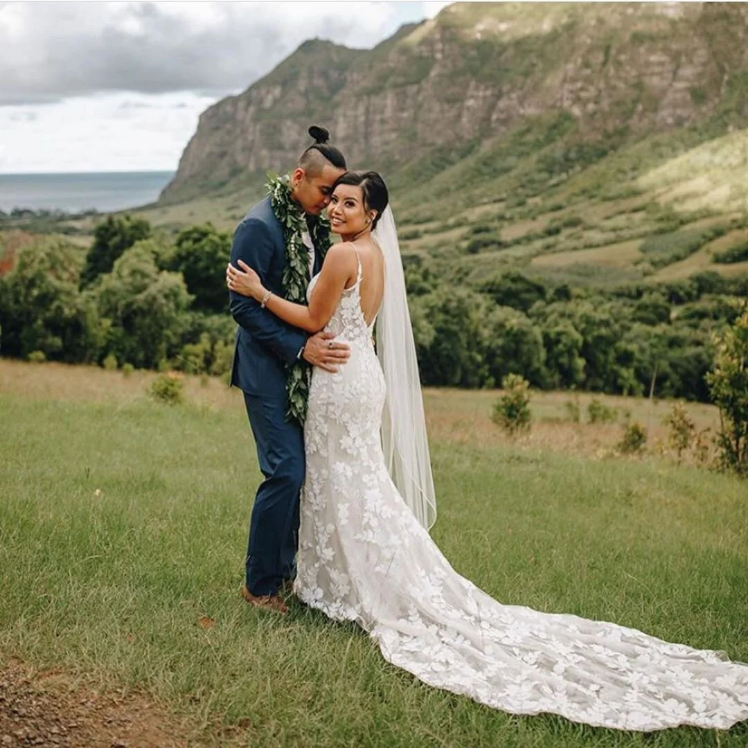 Photo: @taimanephotography Dress: @enzoani @bridetobecouture