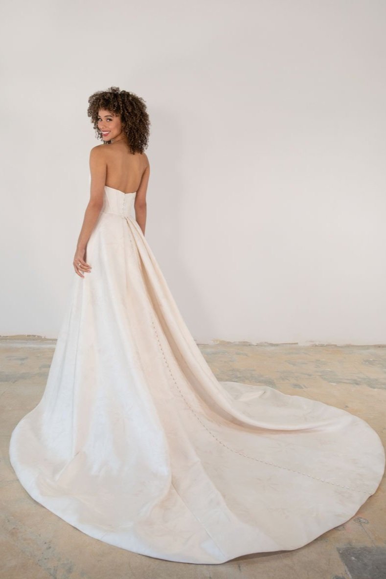 Martina Liana Luxe, Couture Wedding Dresses