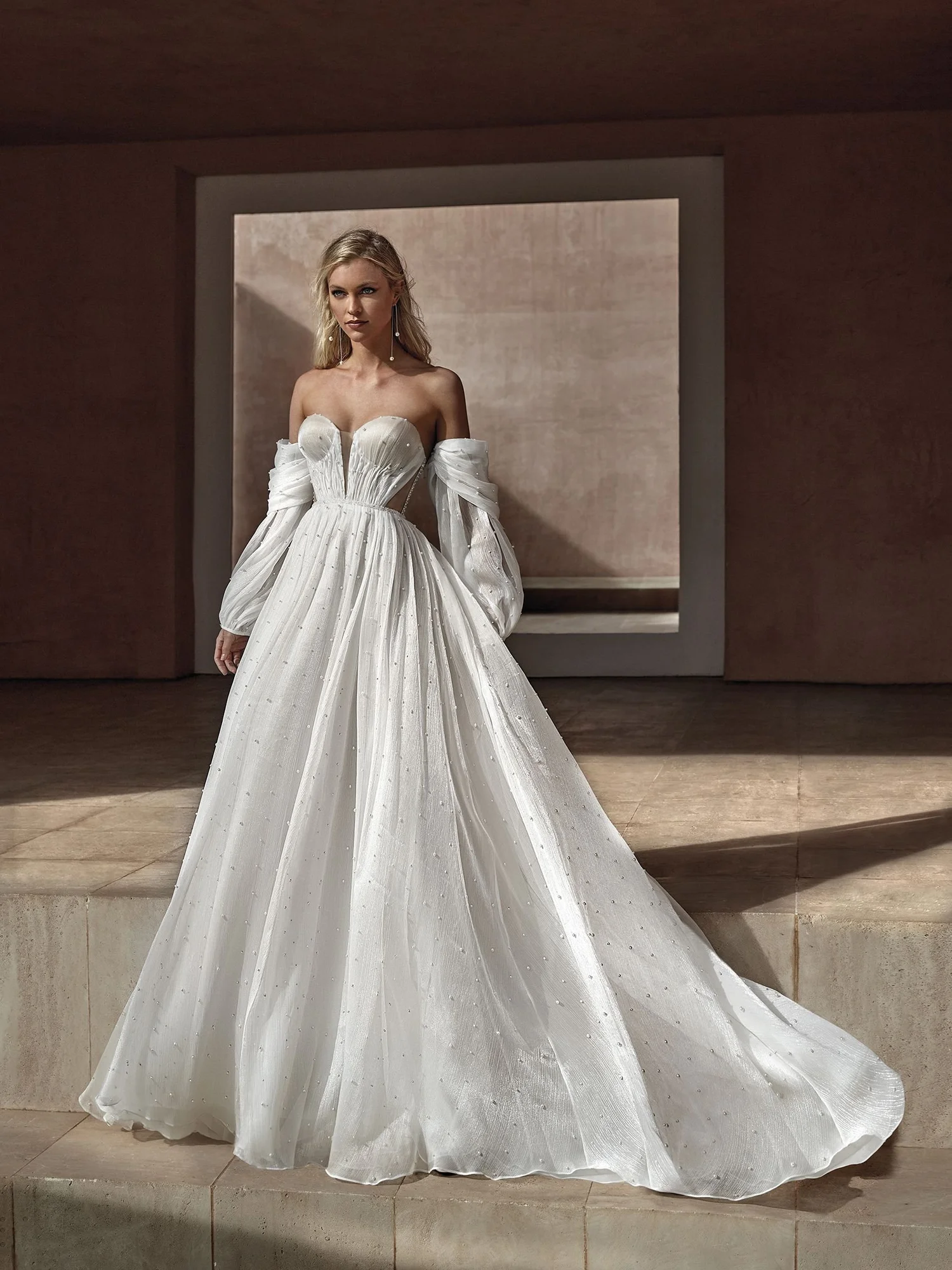 Pronovias Balia Wedding Dress for sale in Sacramento Designer