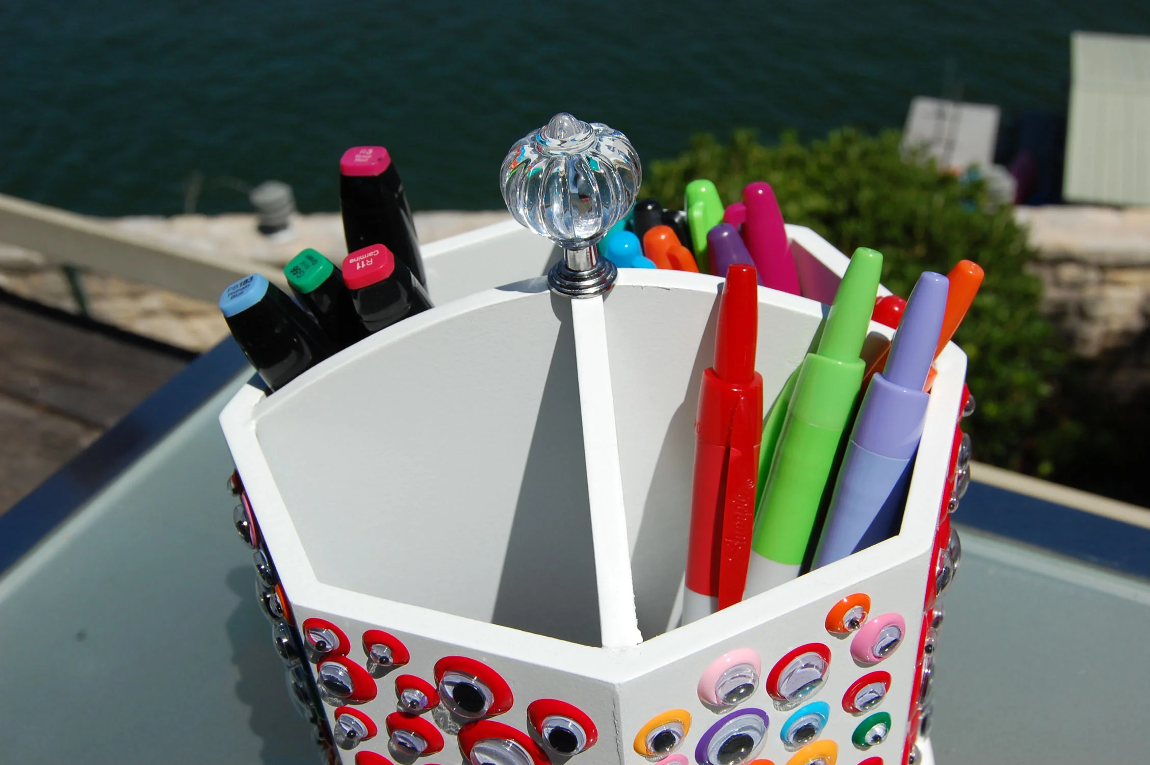 pen-pencil-top-lr.jpg