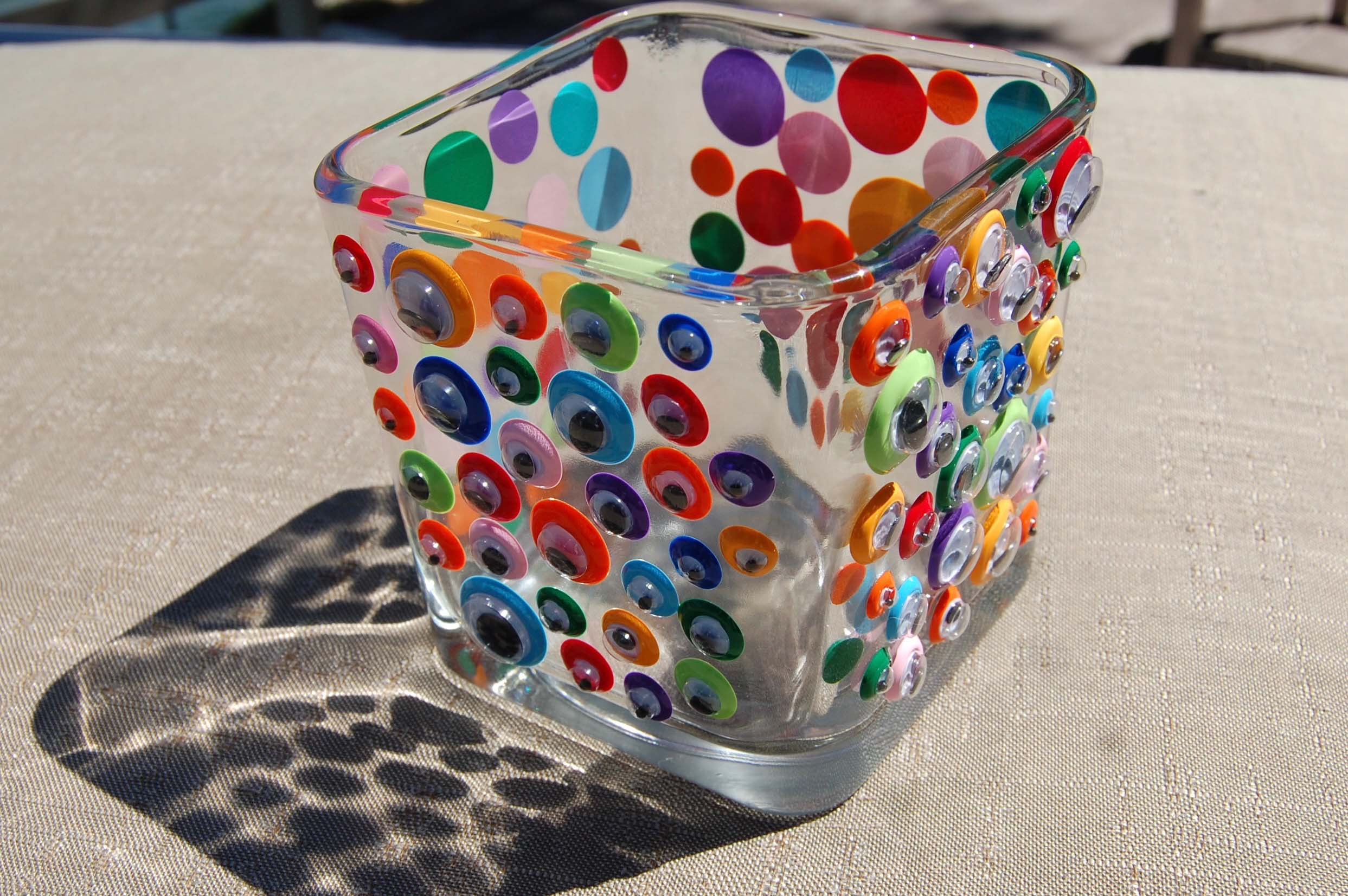candle-vase-dots-cushion-1500.jpg