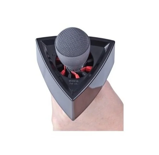 mic-flag-black-triangle-beyer.jpg