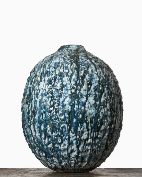 Morten Løbner Espersen | Black & White Moonjar , 2015/16 Courtesy Jason Jacques Gallery