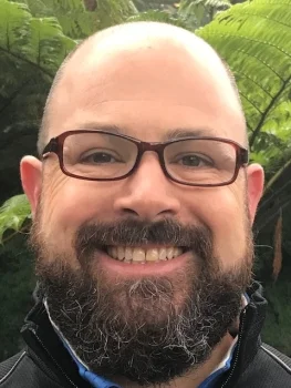 gdb2 headshot2.jpg