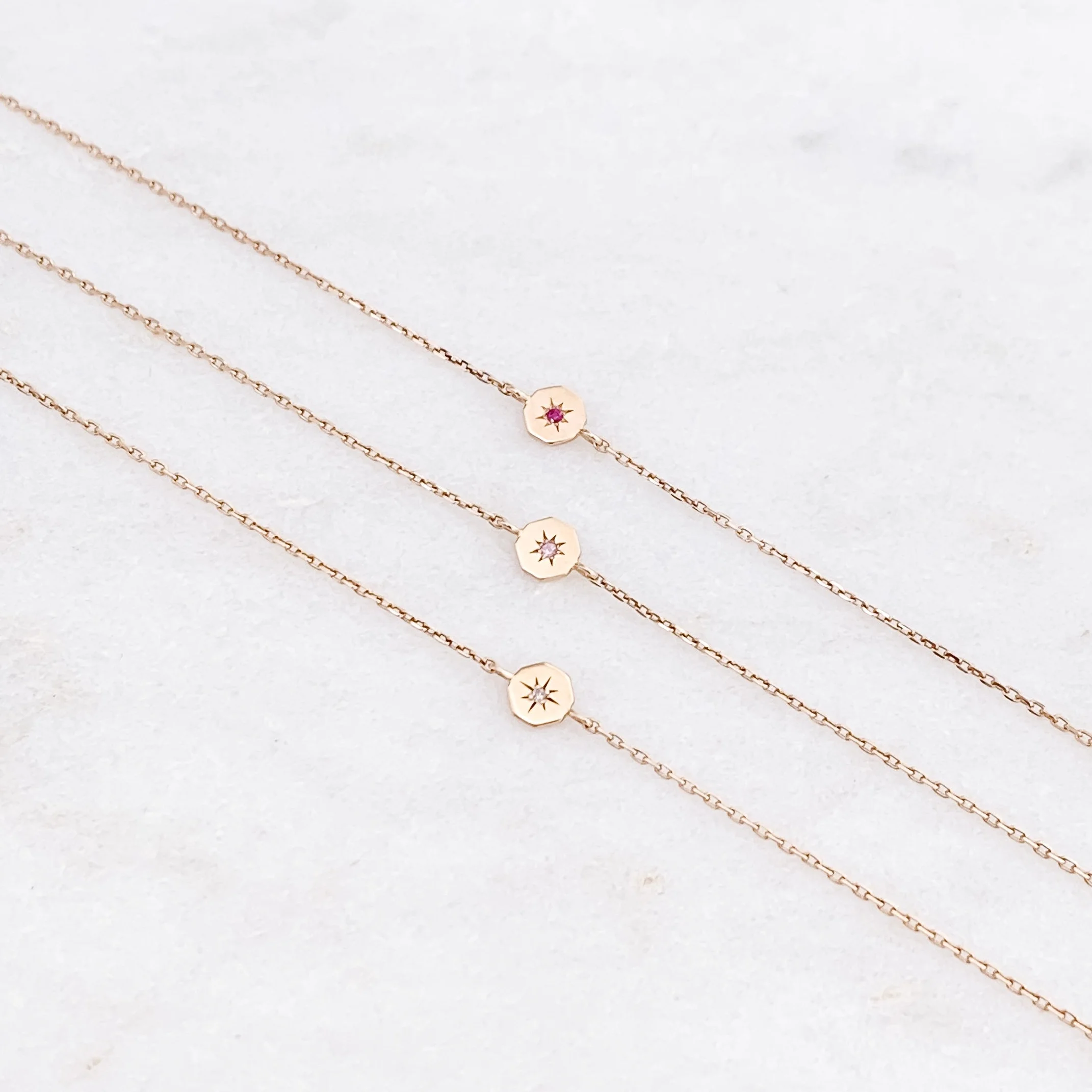 Poinçon 22 Bracelet éternité or saphir rose personnalisation