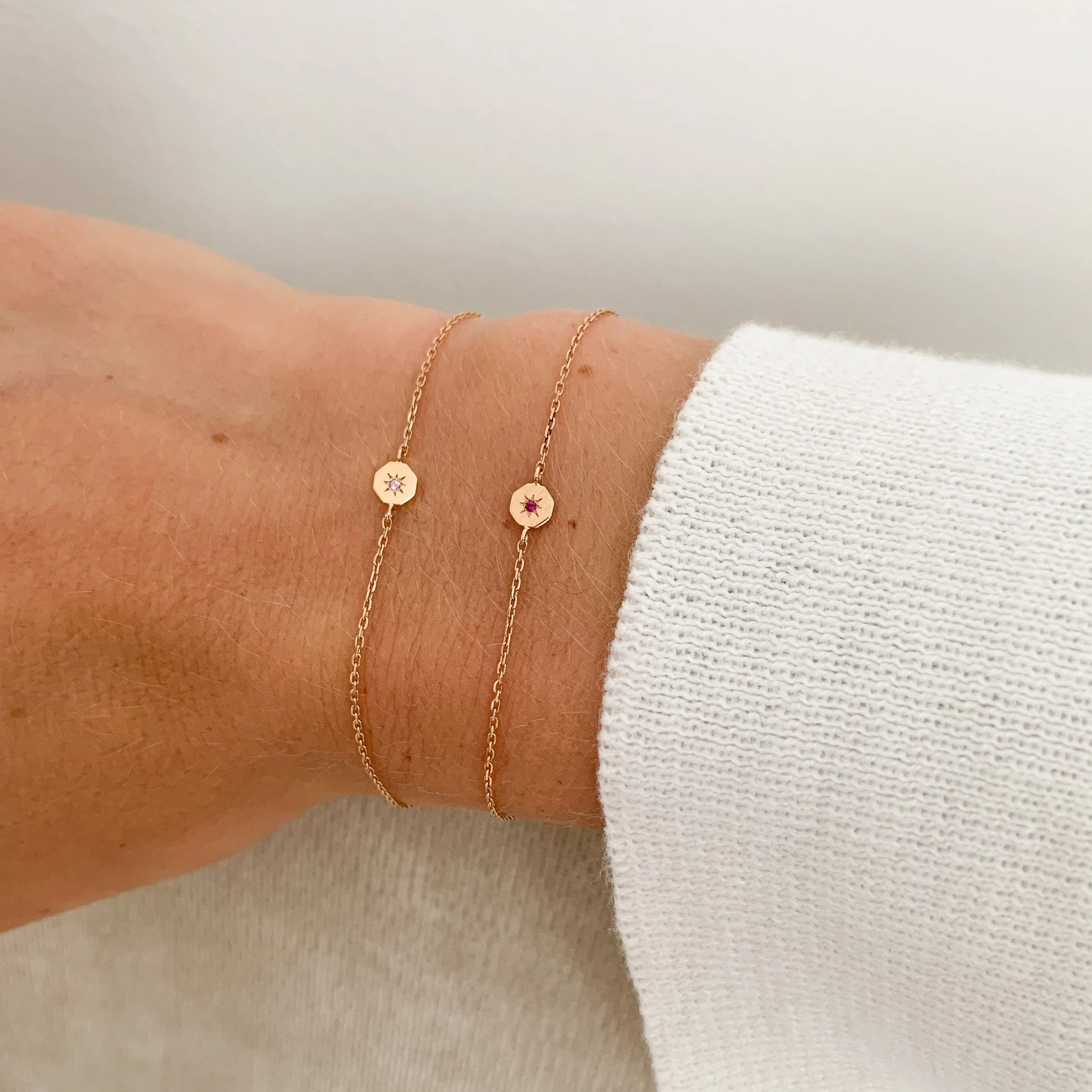 Poinçon 22 Bracelet éternité or saphir rose personnalisation