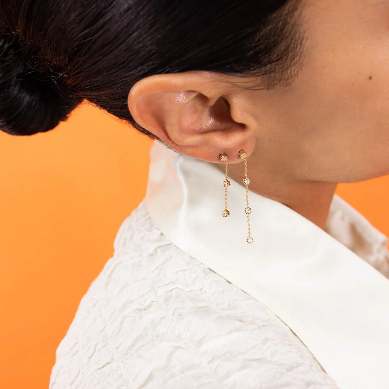 Boucles D'oreilles Pendantes Or Blanc 18 Carats – Pierres Blanches
