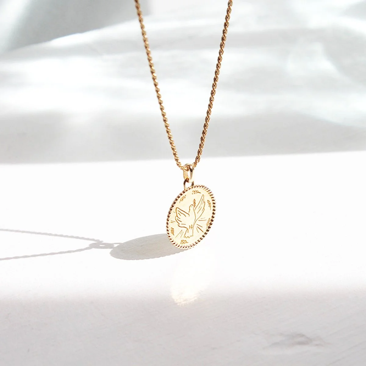 Médaille de baptême Colombe - or 18K