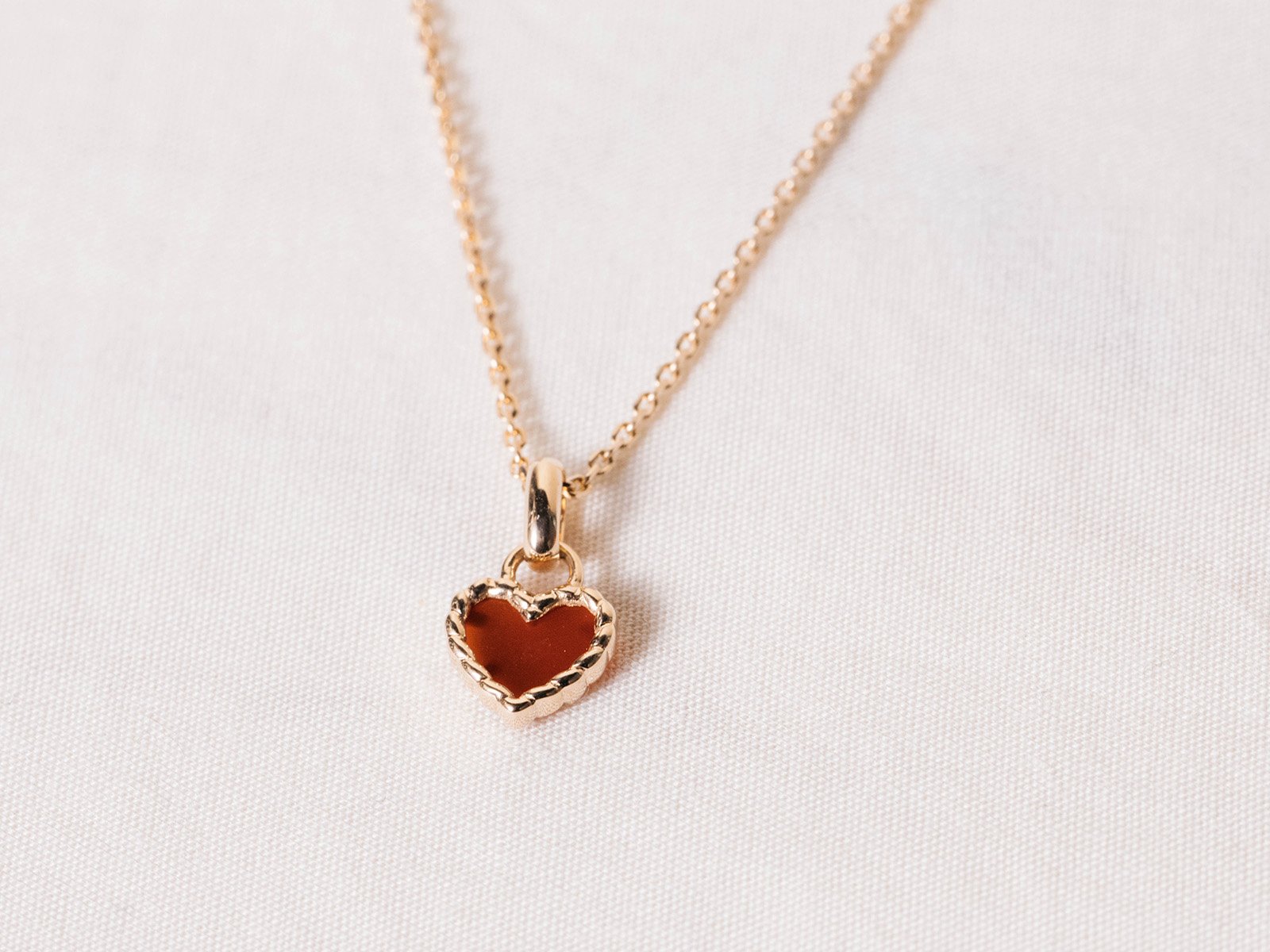 Heart necklace Carnelian and rose gold 18K