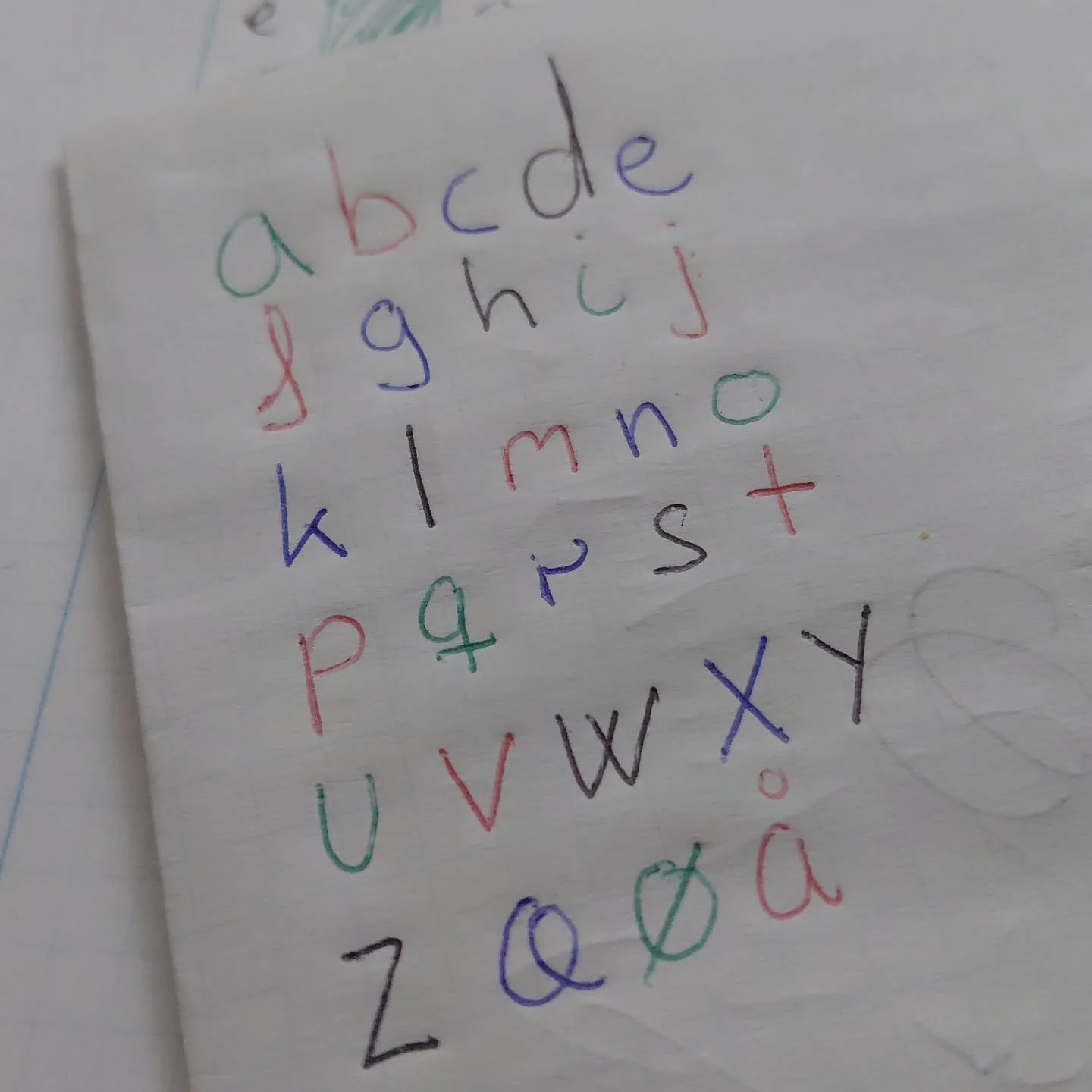 Mens vinteren smelter, arbejder jeg.

Jeg redigerer tekster.
Jeg vurderer tekster.
Jeg skriver tekster.
Jeg behandler tekster.
Jeg l&aelig;ser tekster.
Jeg indtaler tekster.
Jeg omskriver tekster.
Jeg udt&aelig;nker tekster.

og

Jeg l&oslash;ber tek