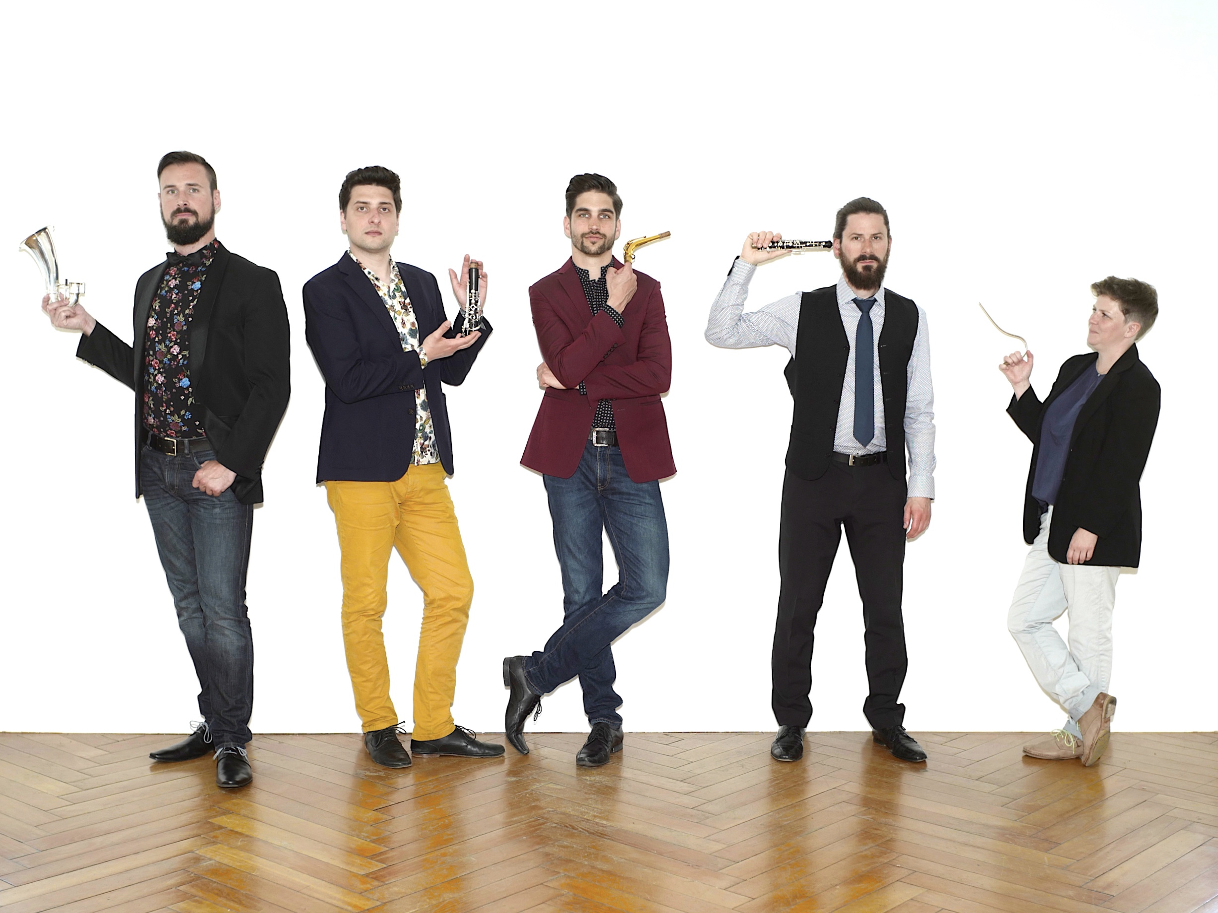 Photo (L-R) Richard Haynes, Nils Kohler, Jonas Tschanz, Martin Bliggenstorfer, Elise Jacoberger © Claude Hofer