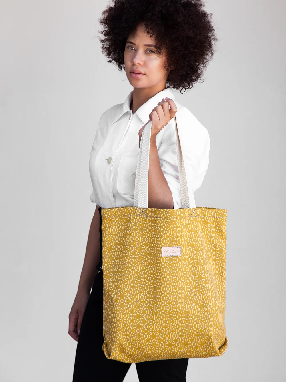 Alex-WAYAWAYA-Tote-Yellow-01.jpg