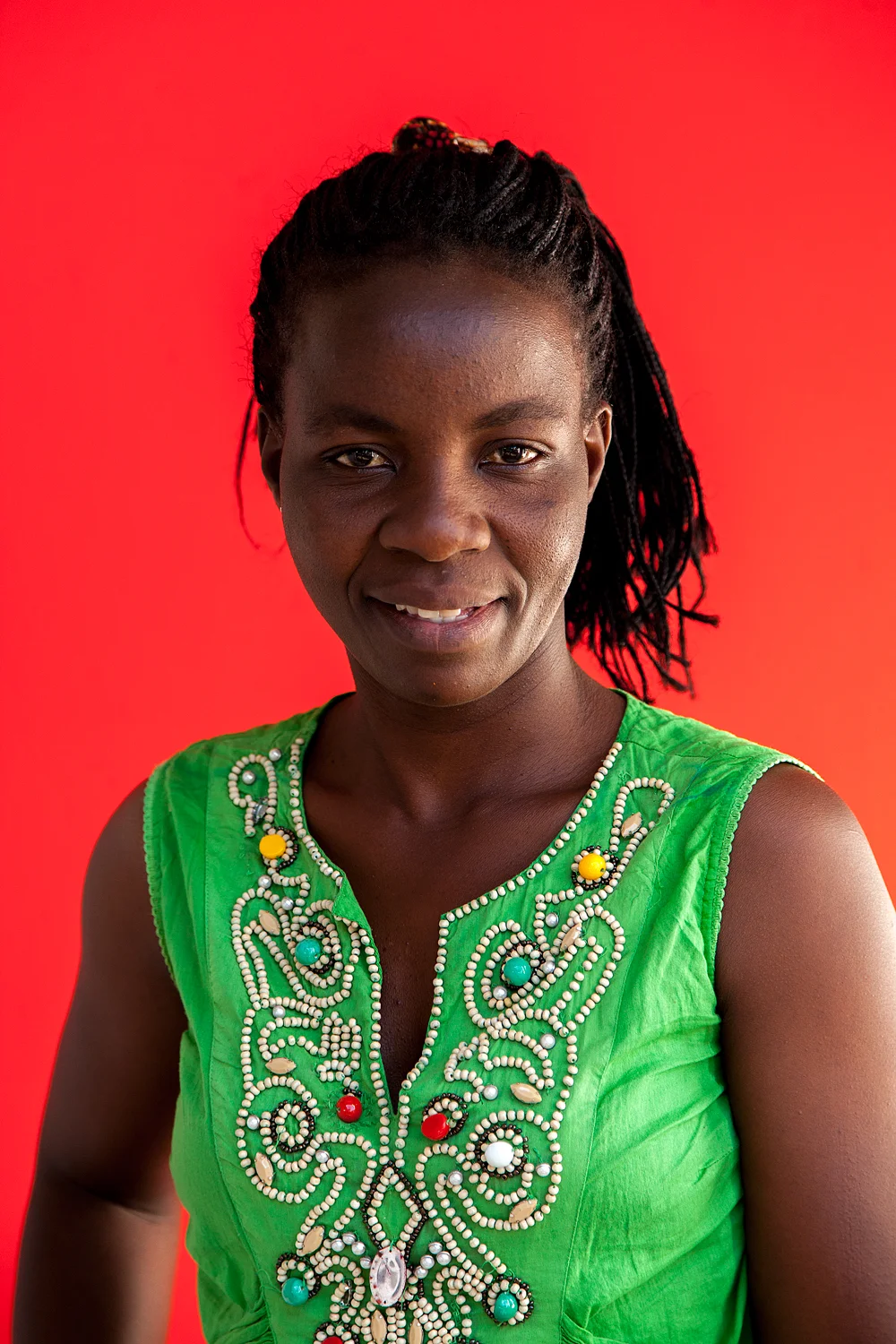 WAYAWAYA-LADIES-PORTRAITS-RED-Eivind-Hansen-05.jpg