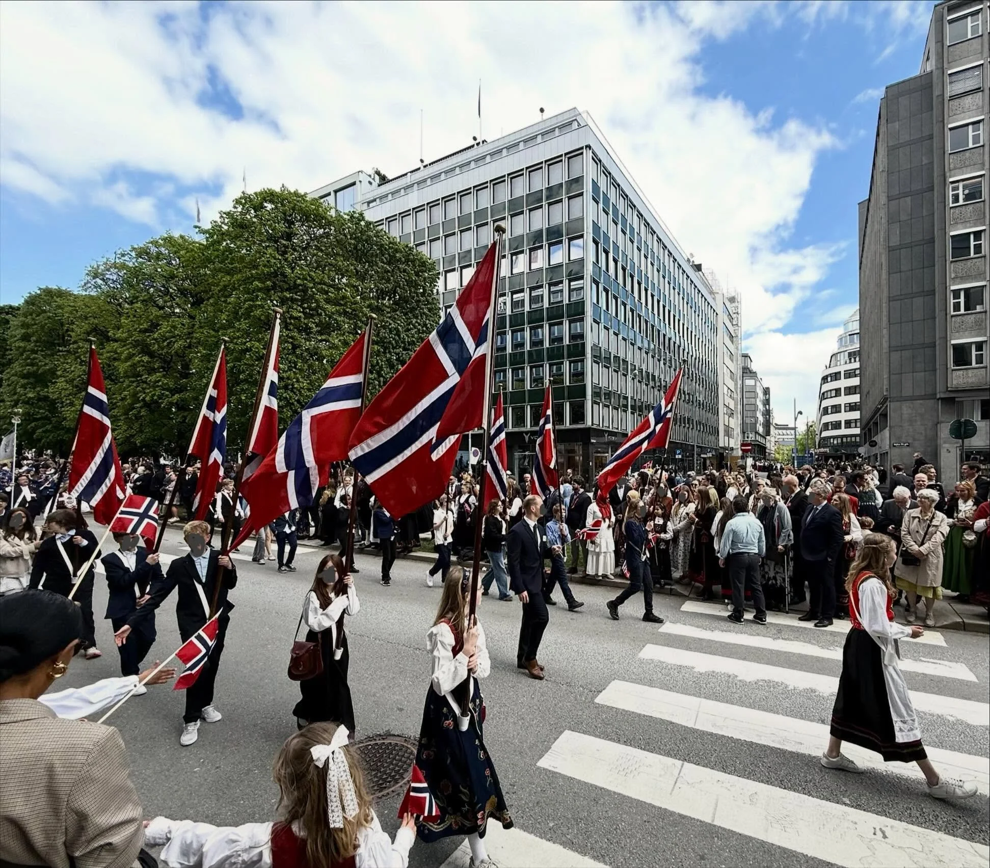 Vel overst&aring;tt 17. mai 🥳 

Neste &aring;r er Klingenberggata 7 en byggeplass. 
Vi gleder oss til &aring; jobbe videre med dette spennende prosjektet med sv&aelig;rt h&oslash;ye ambisjoner 🤩