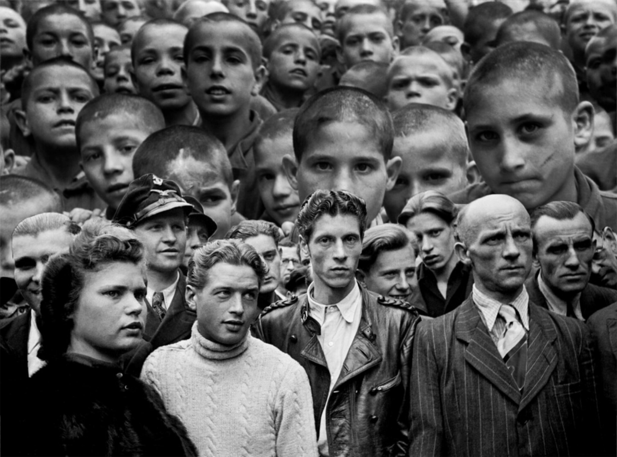  Photos by Leonard Freed 