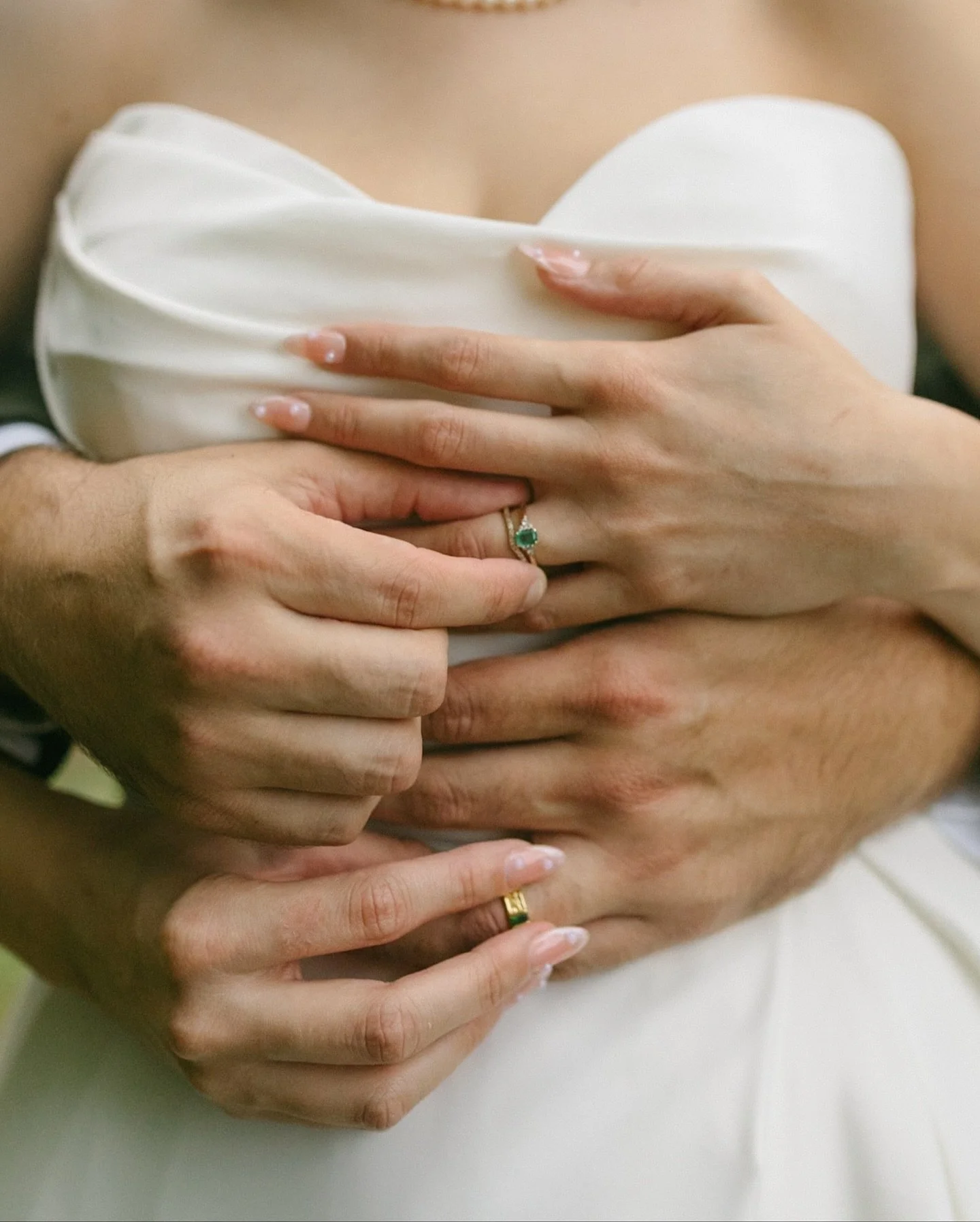 A rainy cathedral wedding was such a mood!! Forever thankful for couples who trust me to capture their special day. 🥹