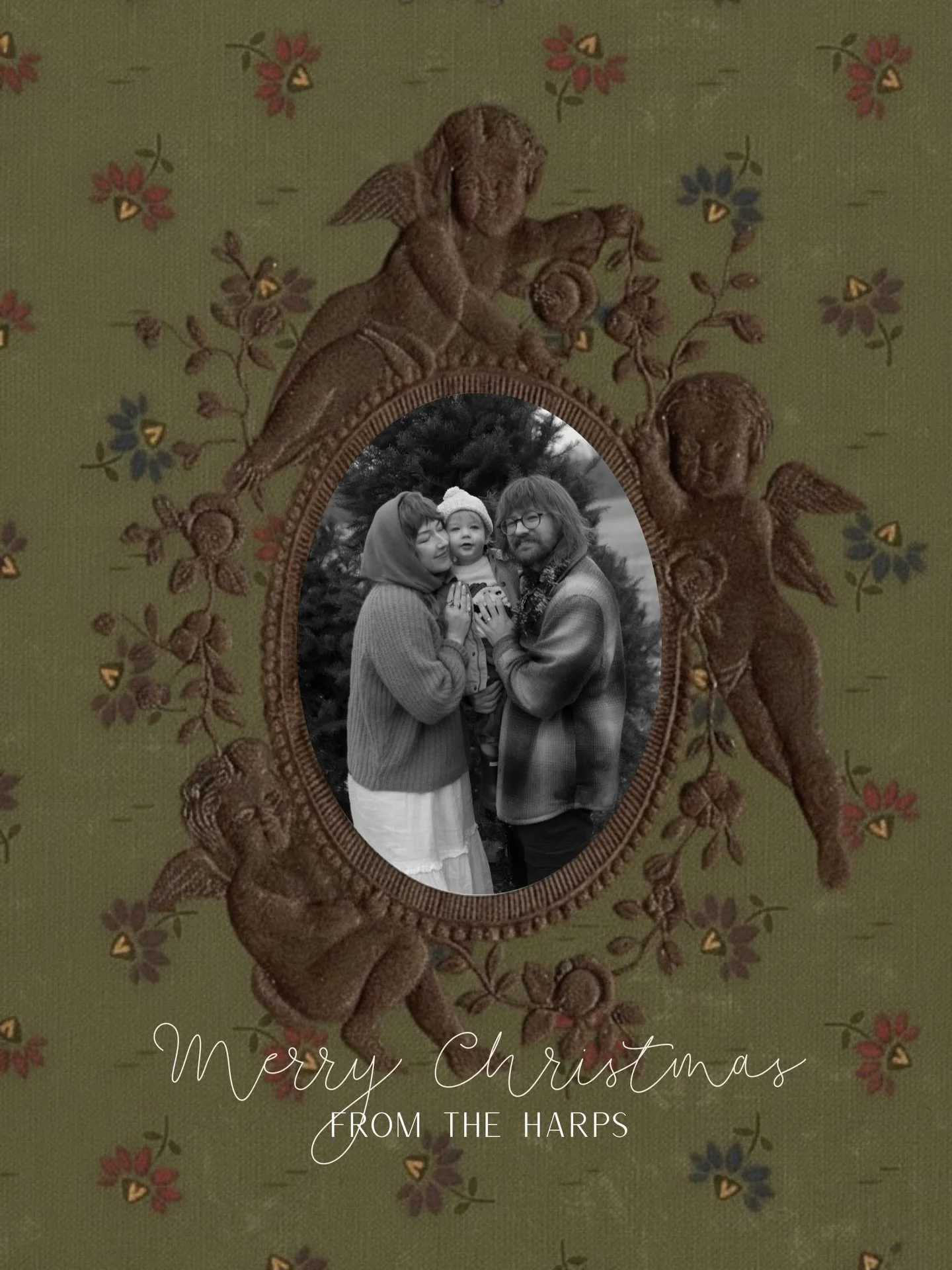 Merry Christmas from the Harps! 🤍 Feeling incredibly thankful for all the clients who invited me into their lives this year. Capturing your stories is truly an honor. 🥹🫶🏻