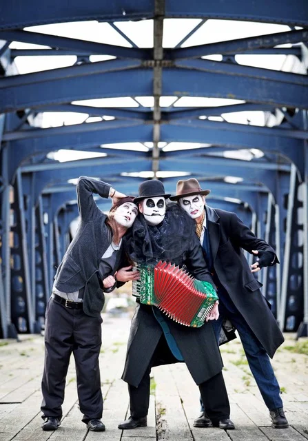 Visit our shop for Christmas gifts!