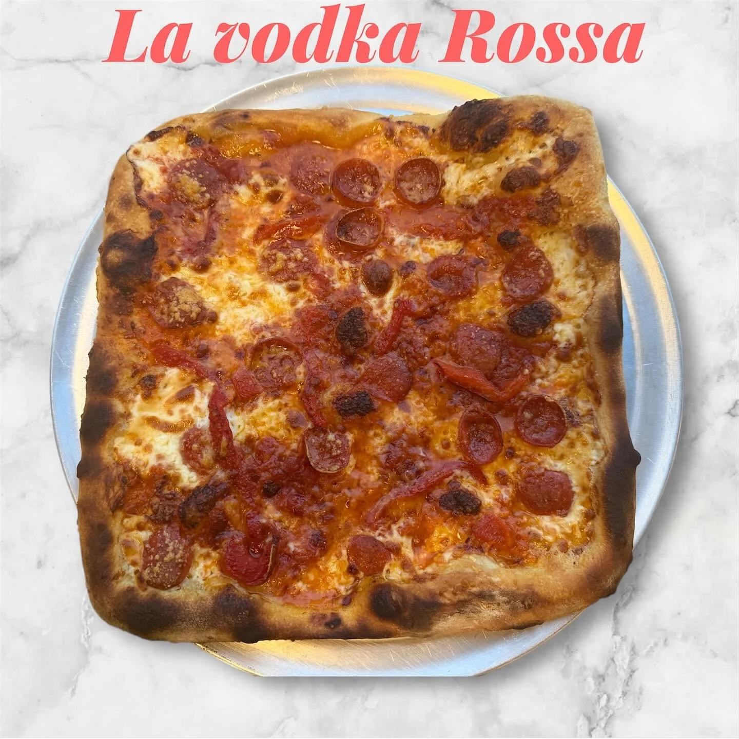 Vodka Sauce, Tomato, Mozzarella, Pepperoni, Roasted Peppers. La Vodka Rossa goes live tomorrow! @ottos_market 

#germantown #pizza #vodka #vodkapizza #smallbusiness #hudsonvalley #pepperoni
