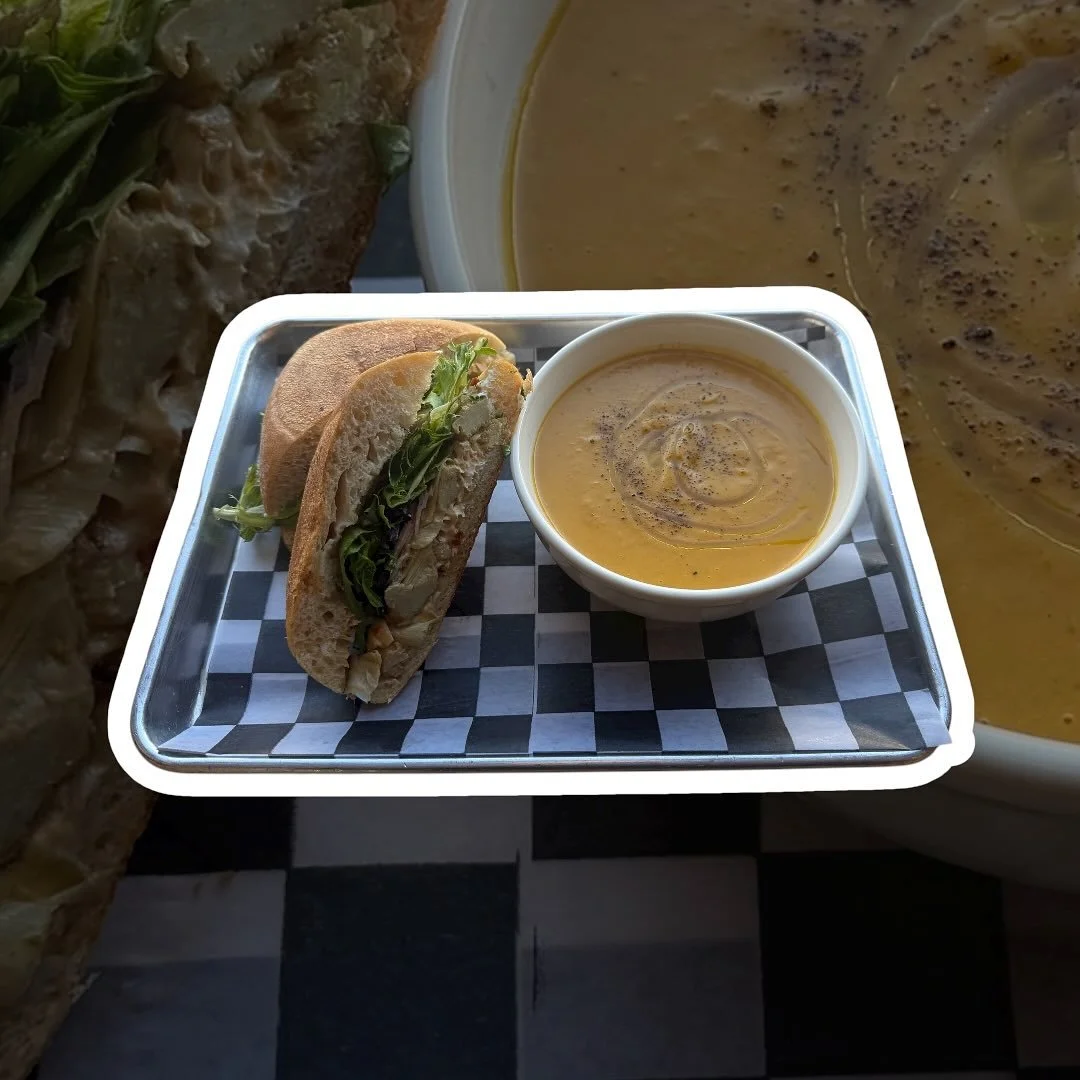 Roasted Squash and Apple Soup and a Marinated Artichoke Sandwich. Name a better lunch! @ottos_market 

#soup #salad #sandwich #lunch #upstateny #hudsonvalley