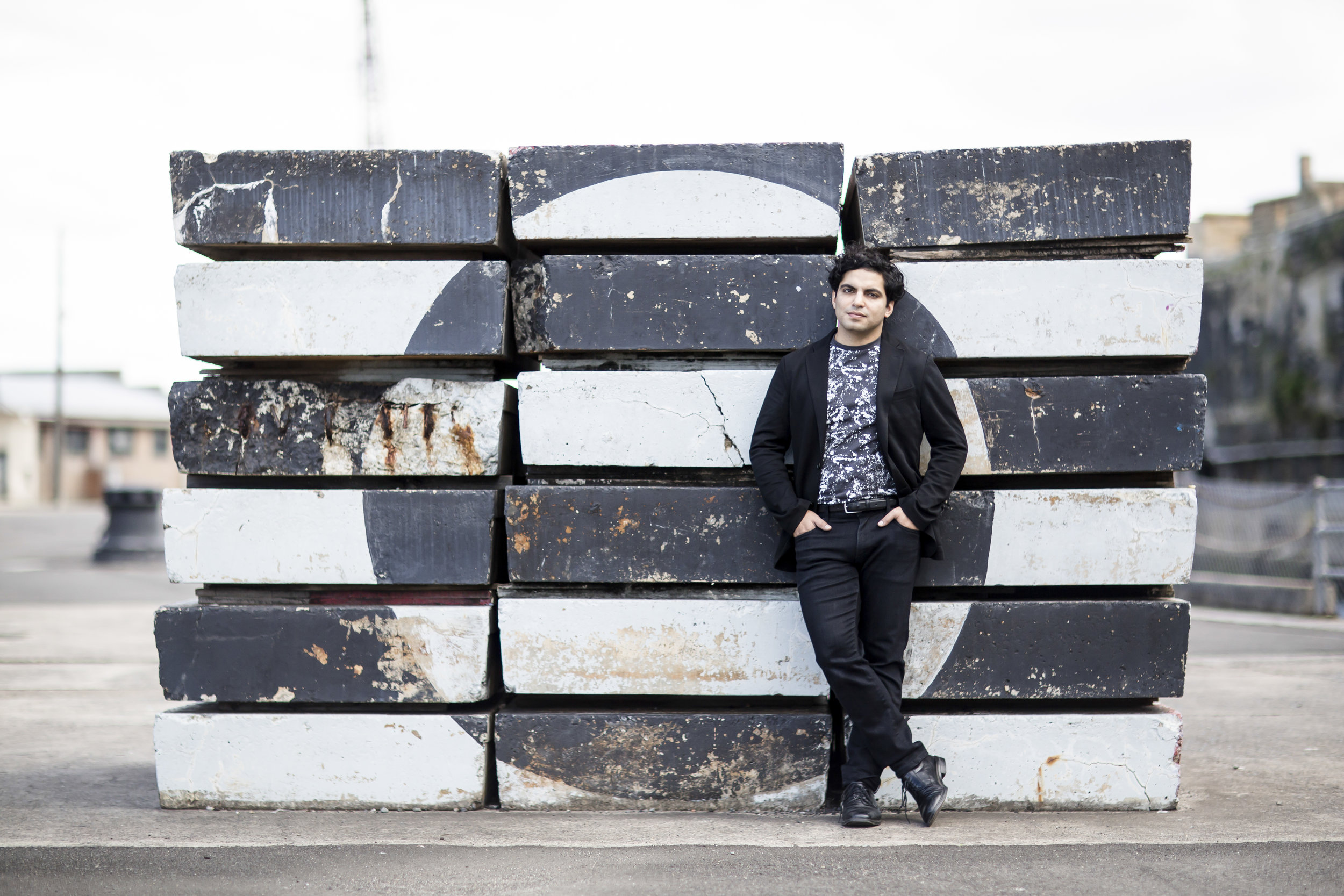 'silver screens/steel strings' w. Zubin Kanga