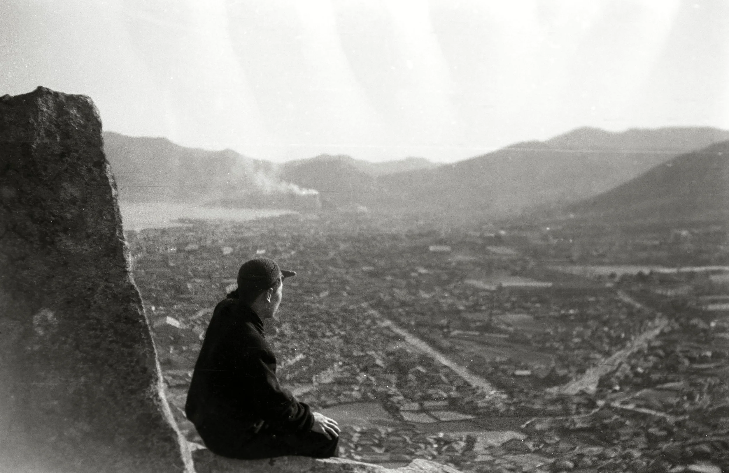 rear mountain in masan.jpg
