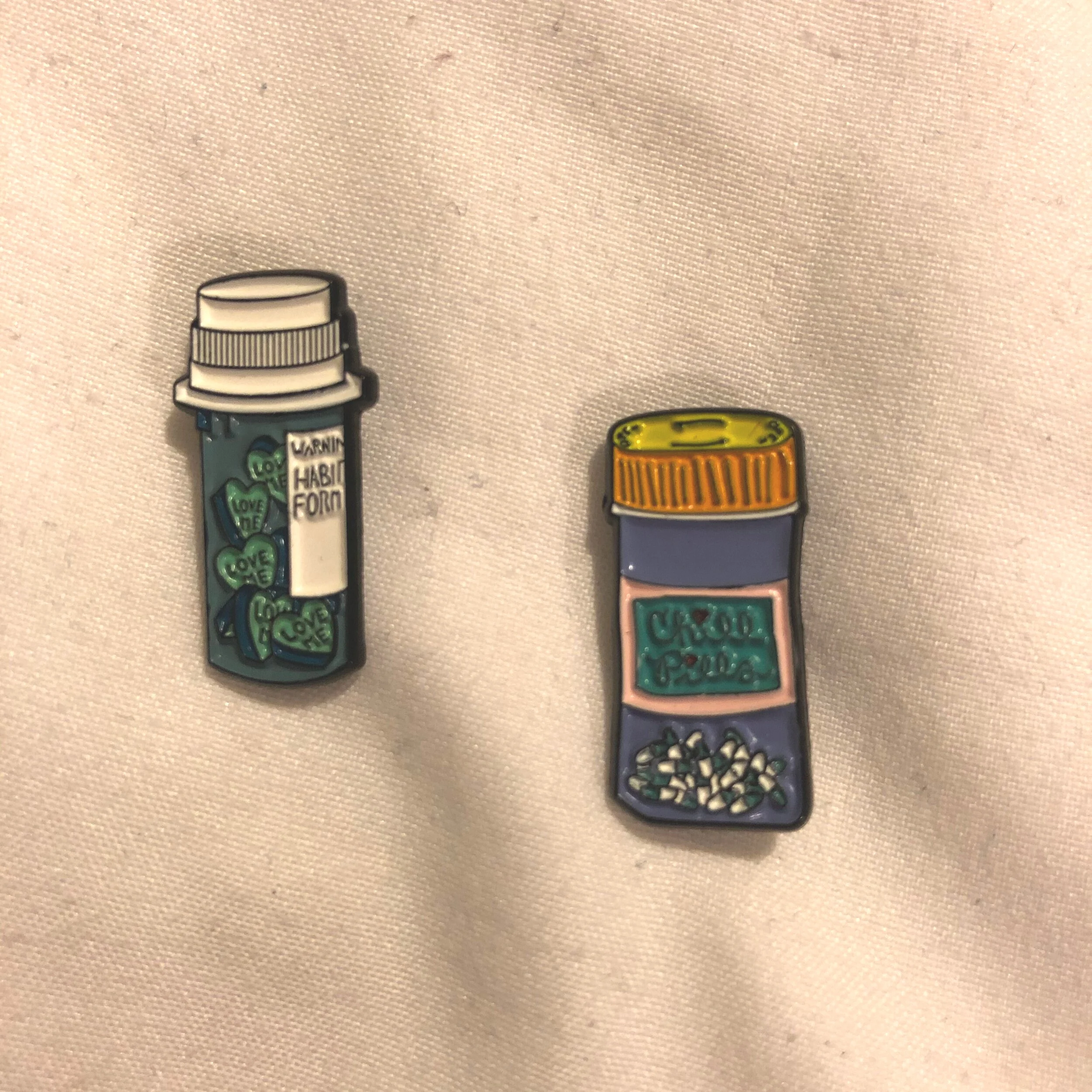Vials Pin Set
